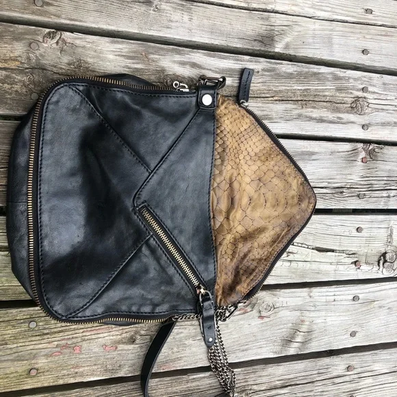 BOYY - Picture 3 of 3